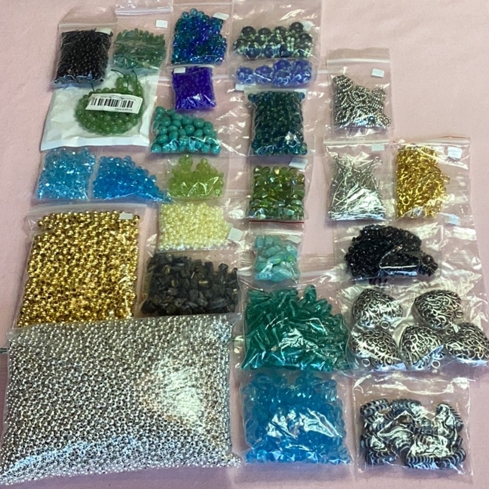 Lot #67 Jewelry Making Seed,Crystal, 
Glass, Lampwork, & Findings by th…